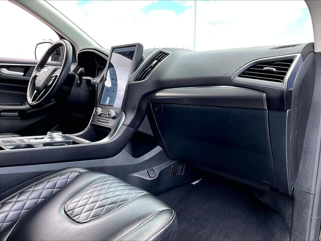 Used 2024 Black Ford Titanium image 14