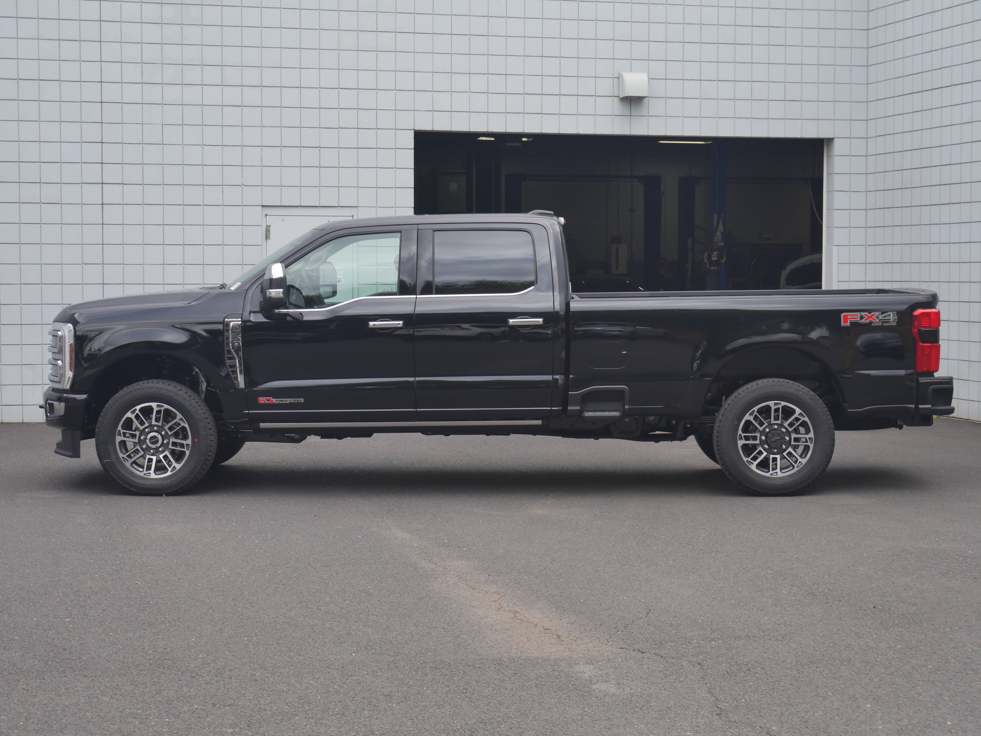 New 2026 Agate Black Metallic Ford F-350® Platinum® image 20