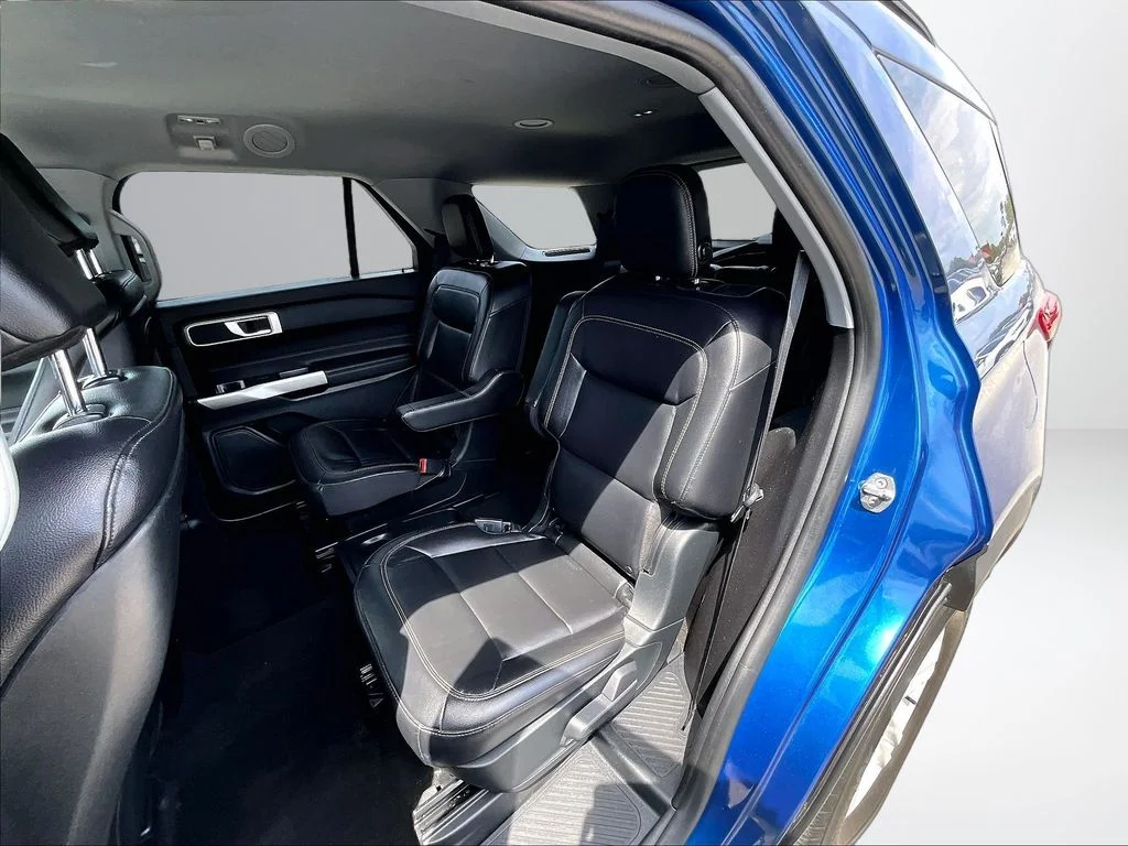 Used 2020 Blue Ford XLT image 27