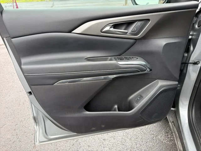 Used 2026 Sterling Gray Metallic Chevrolet LT image 17