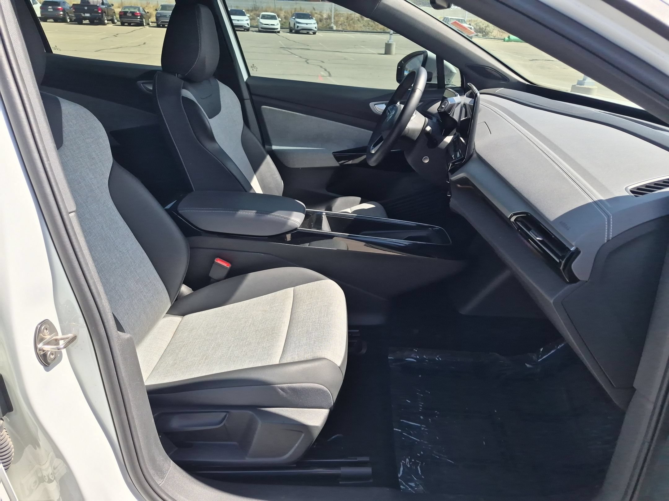 Used 2023 Pure White Volkswagen Pro image 30