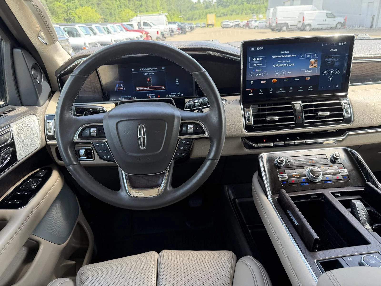 Used 2024 Flight Blue Metallic Clearcoat Lincoln Reserve image 8
