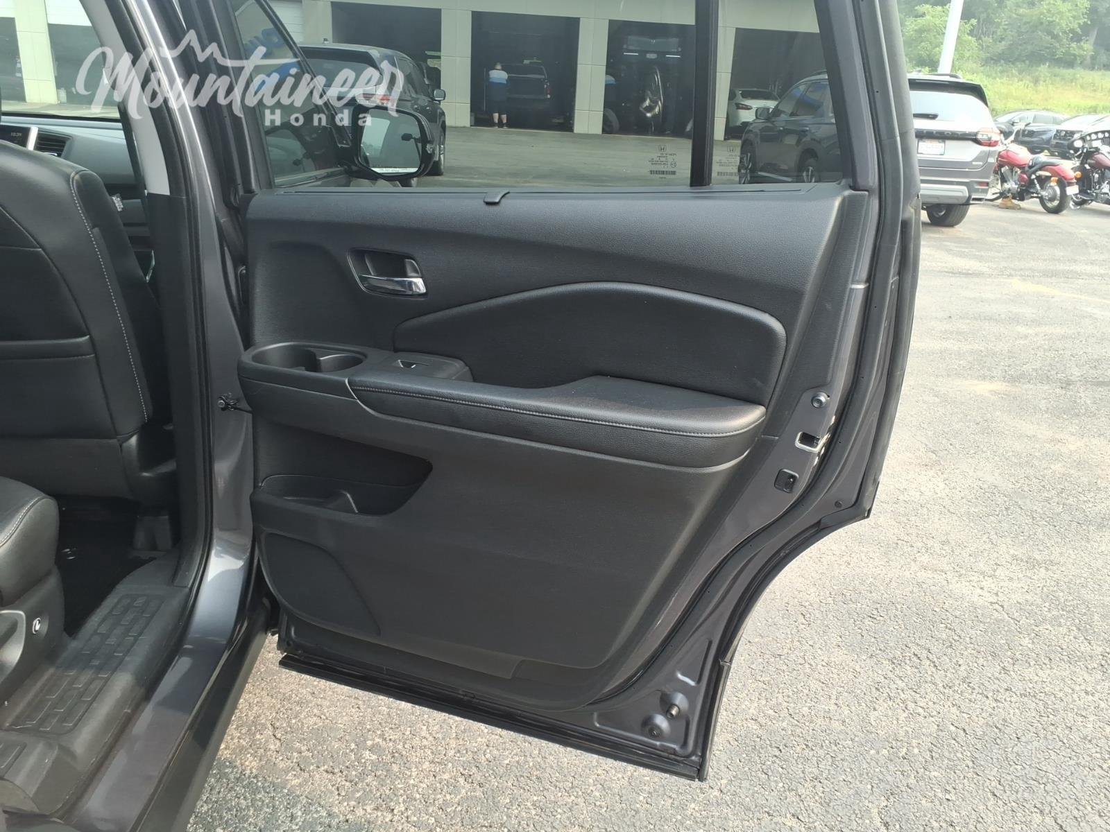 Used 2018 Modern Steel Metallic Honda Elite image 17