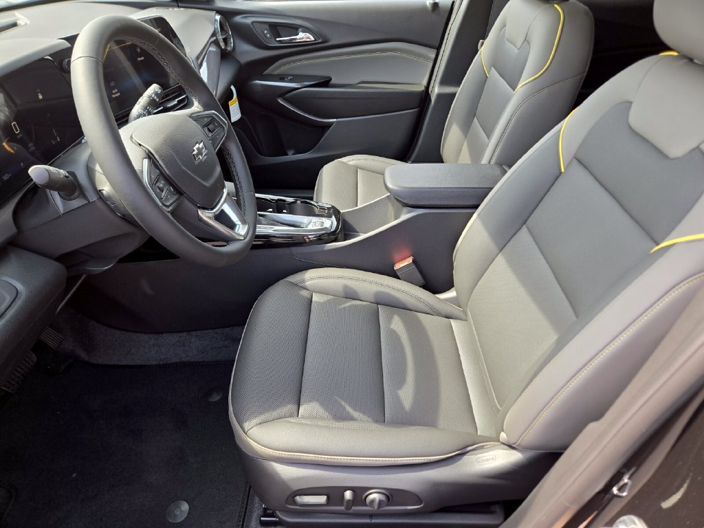 2026 Chevrolet Trax Activ - Photo 6
