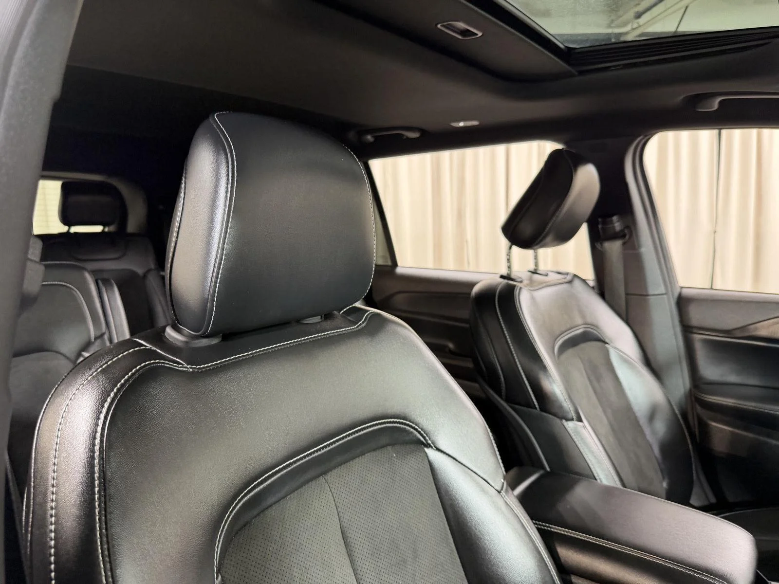 Used 2023 Baltic Gray Metallic Clearcoat Jeep Altitude image 42