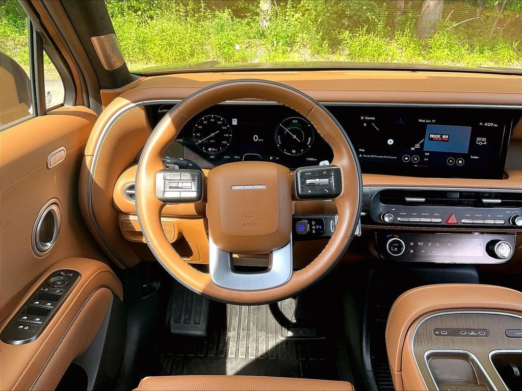 Used 2026 Brown Hyundai Calligraphy image 18