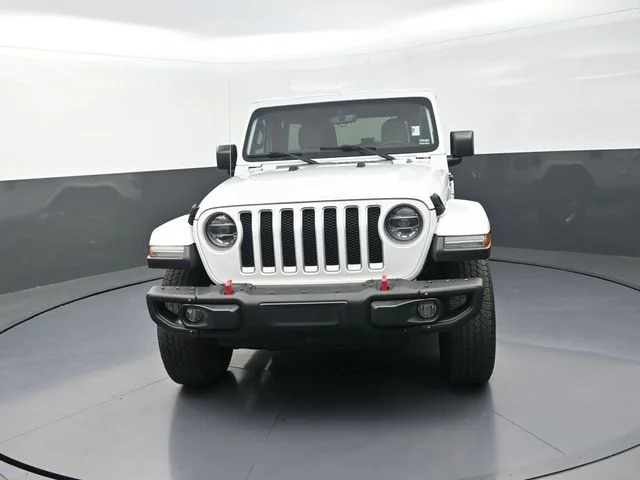 Used 2021 White Jeep Unlimited Sahara image 2