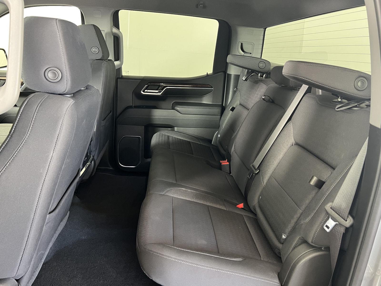 Used 2023 Sterling Metallic GMC Elevation image 21