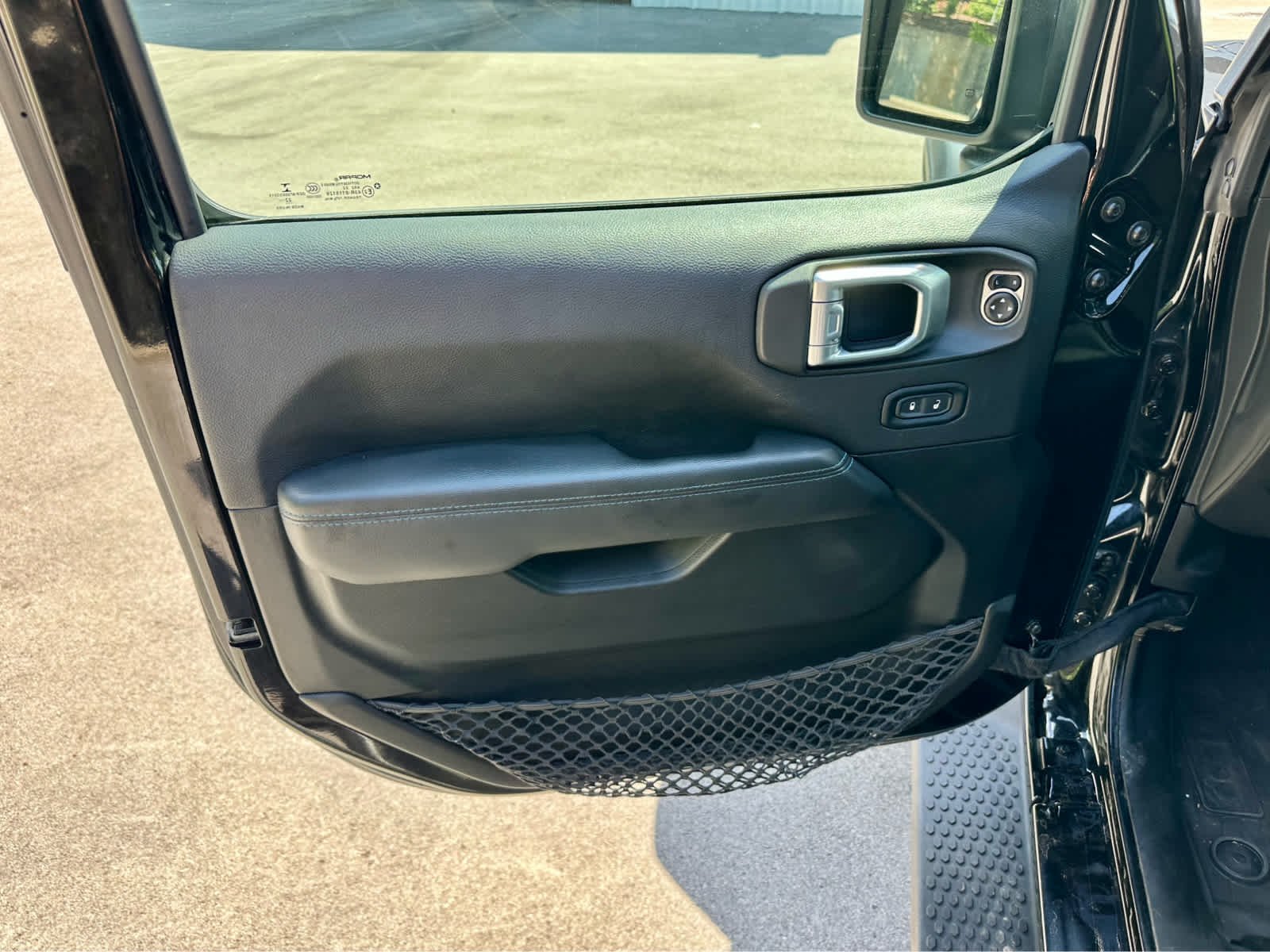 Used 2023 Black Clearcoat Jeep Rubicon image 9