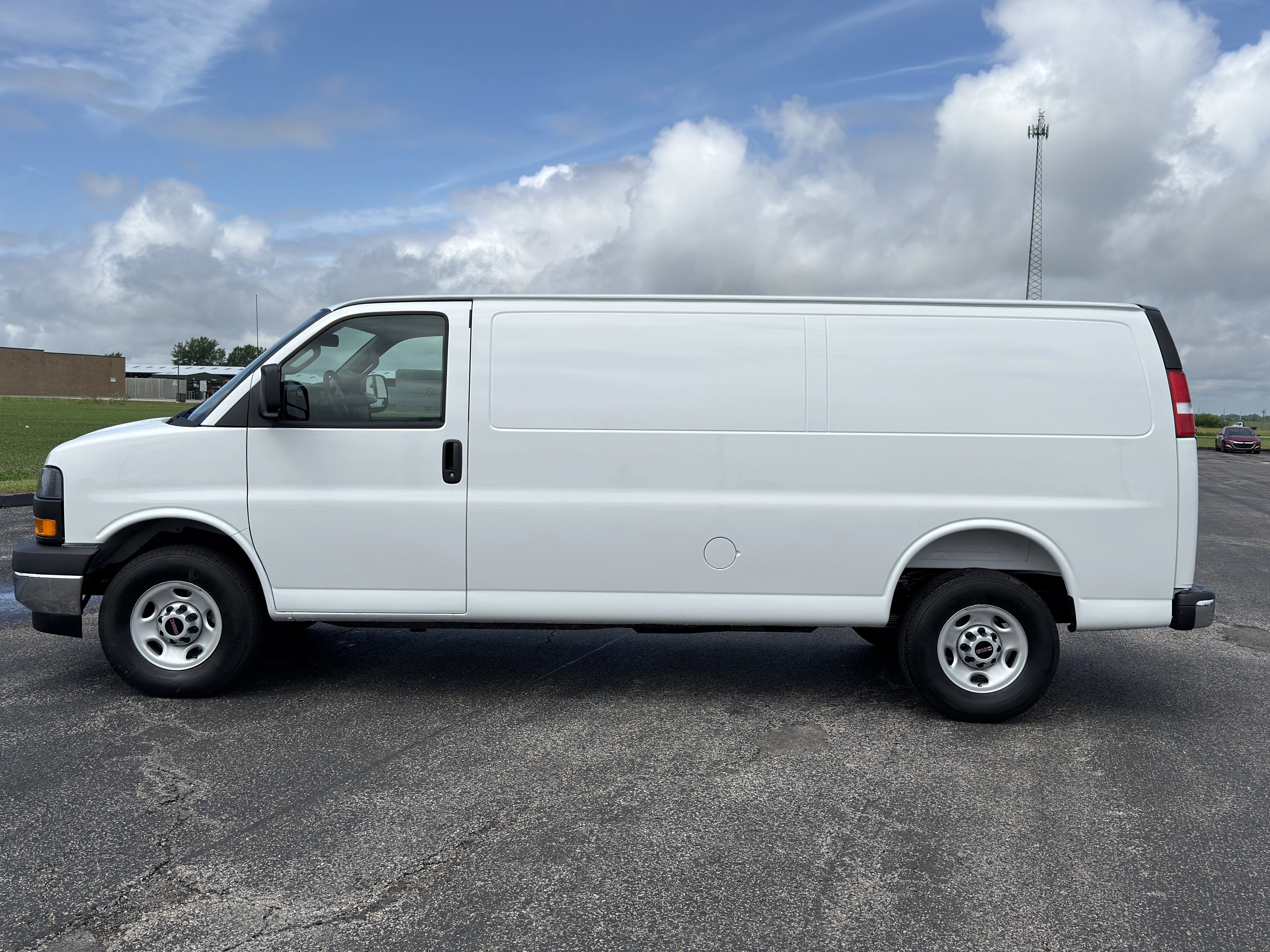 2026 GMC Savana Cargo Work Van - Photo 8