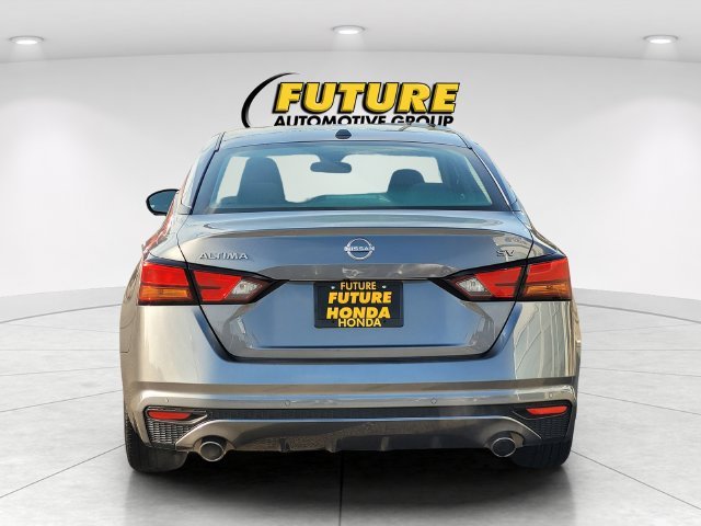 Used 2024 Gray Nissan 2.5 SV image 8
