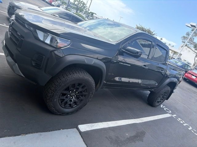 Used 2023 Black Chevrolet Trail Boss image 2