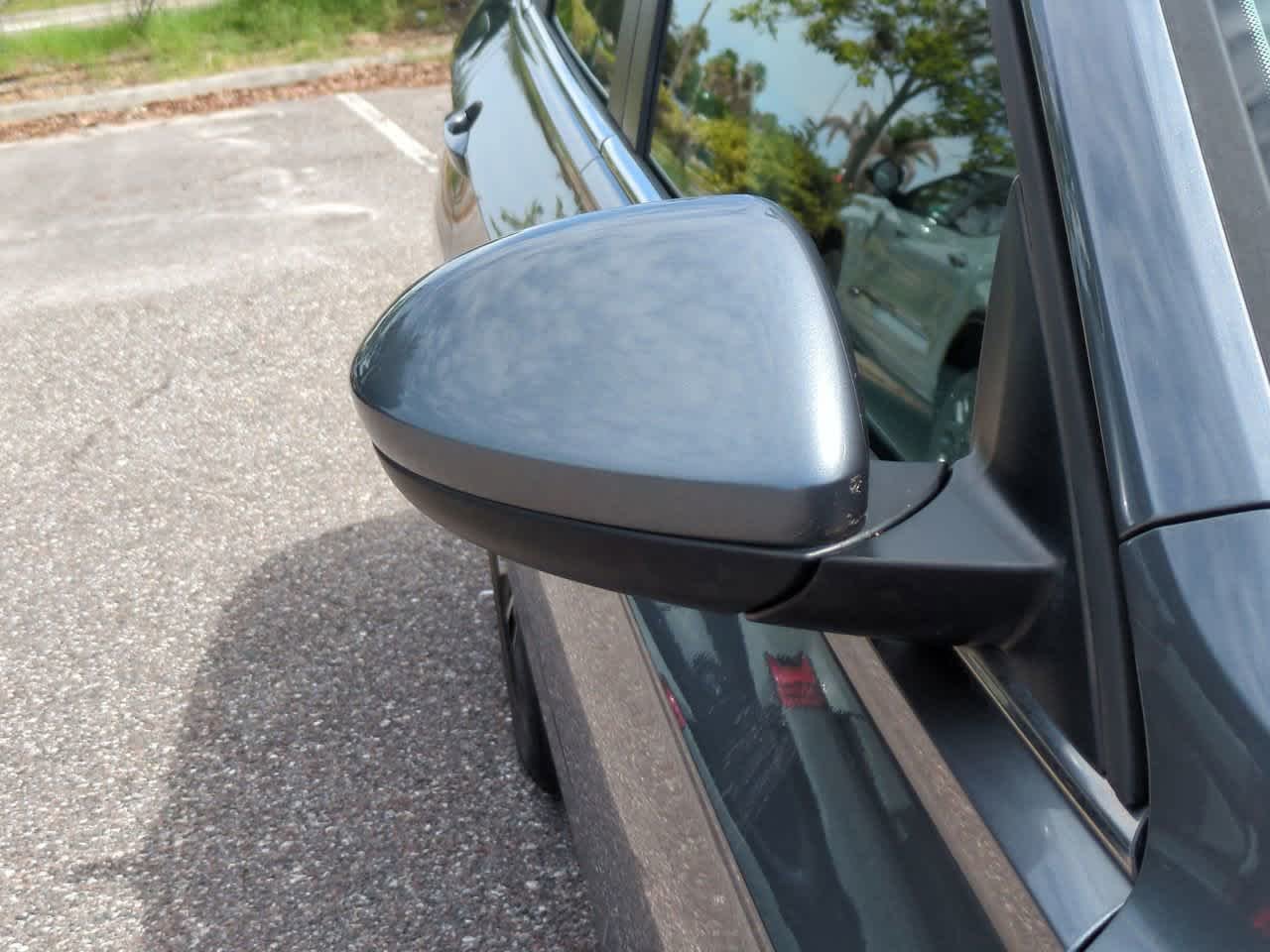 Used 2019 Platinum Gray Metallic Volkswagen SE image 12
