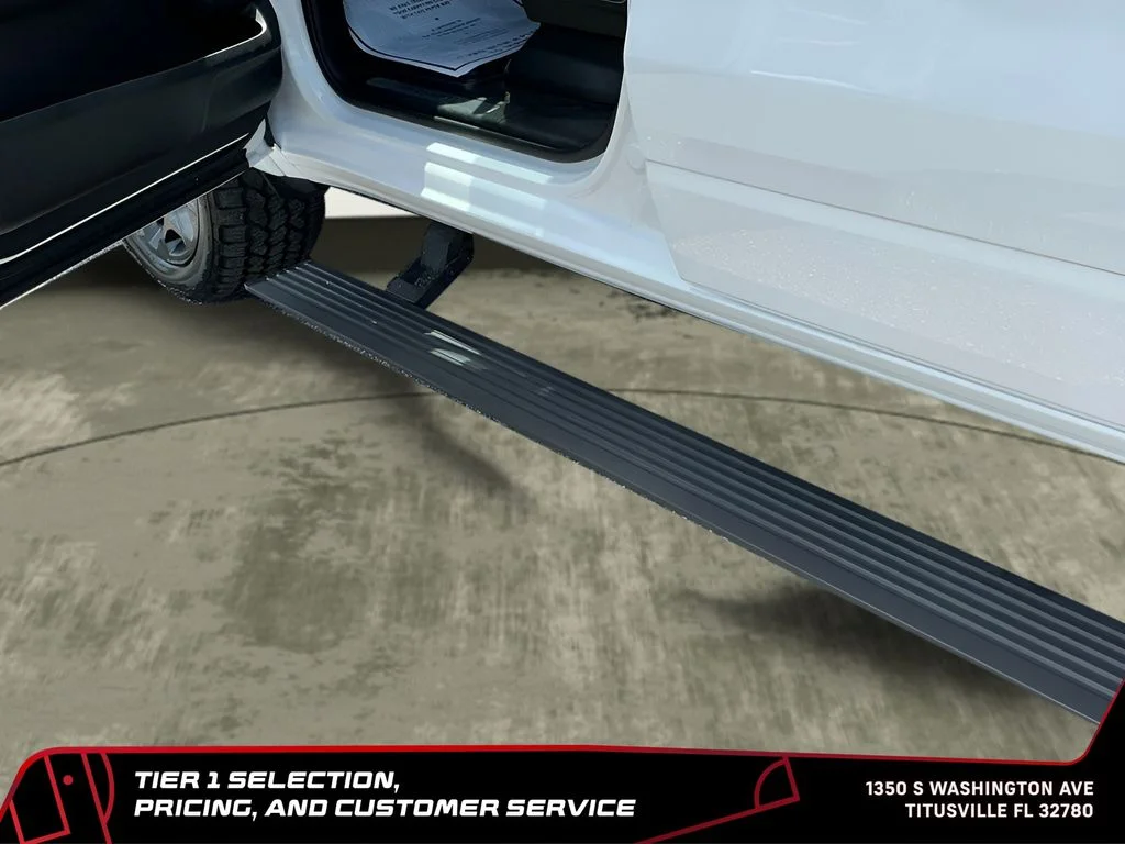 Used 2023 White Ram Limited image 29
