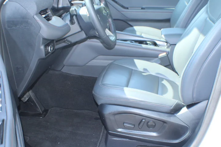 Used 2025 White Ford Active image 14
