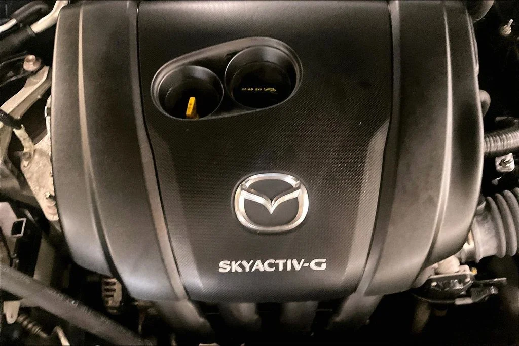 Used 2021 Blue Mazda Select image 33