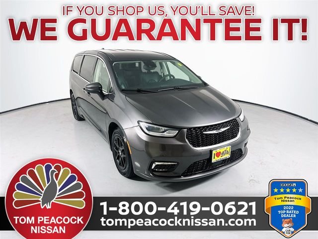 2023 Chrysler Pacifica Touring L's photo
