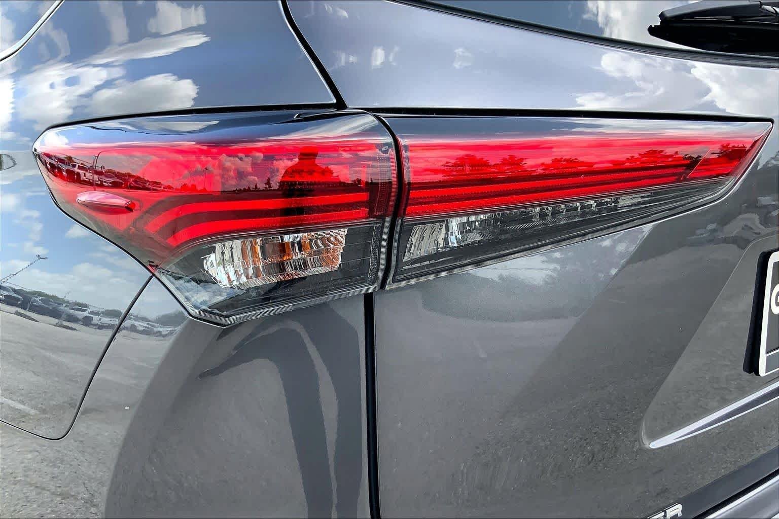 Used 2021 Magnetic Gray Metallic Toyota LE image 28