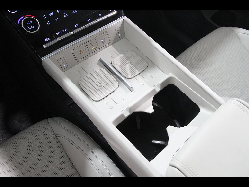 2026 Hyundai Santa Fe Calligraphy - Photo 15
