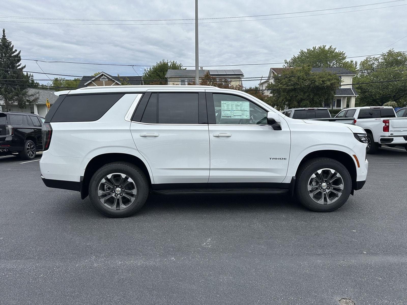 2027 Chevrolet Tahoe LT - Photo 8
