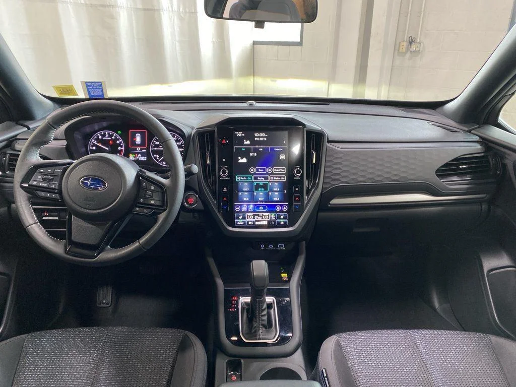 Used 2025 Crystal Black Silica Subaru Premium image 19