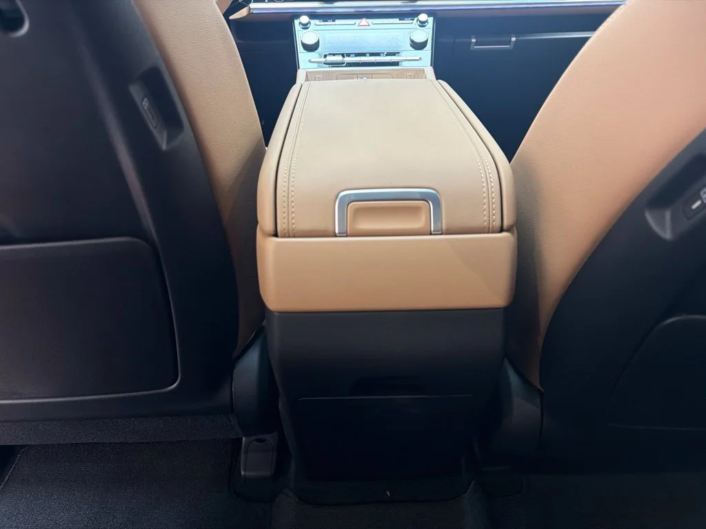 New 2027 Ecotronic Gray Hyundai Limited image 19
