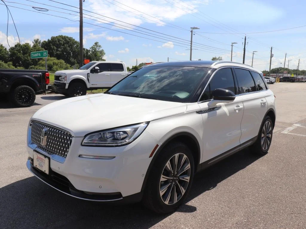 Used 2022 White Lincoln Reserve image 5