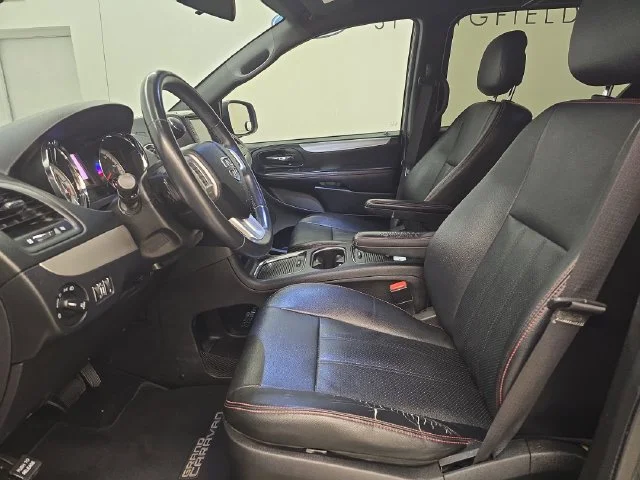 Used 2016 Granite Crystal Clearcoat Metallic Dodge R/T image 22