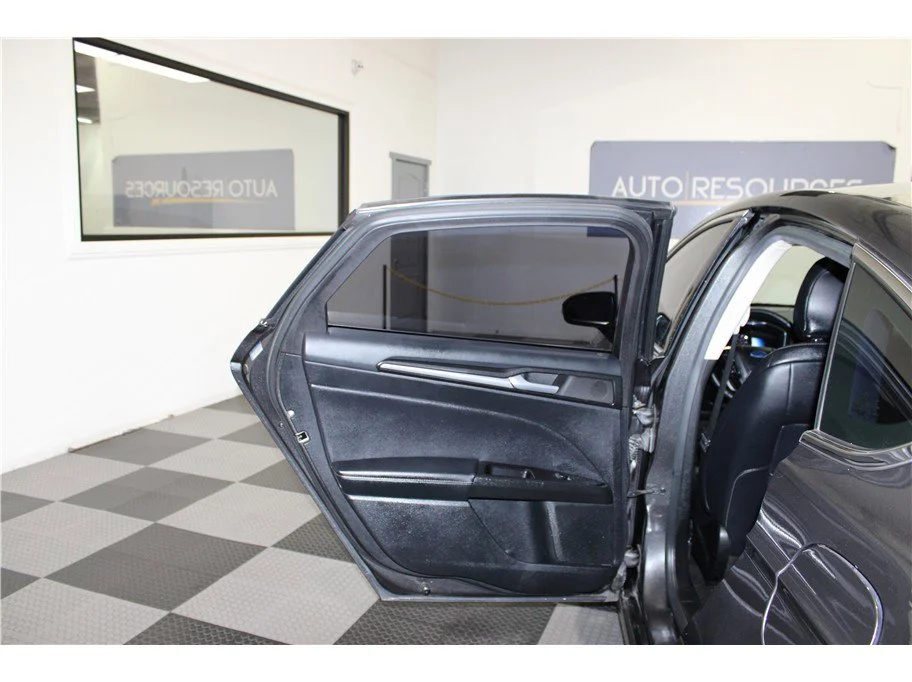 Used 2019 Dark Gray Ford Titanium image 13