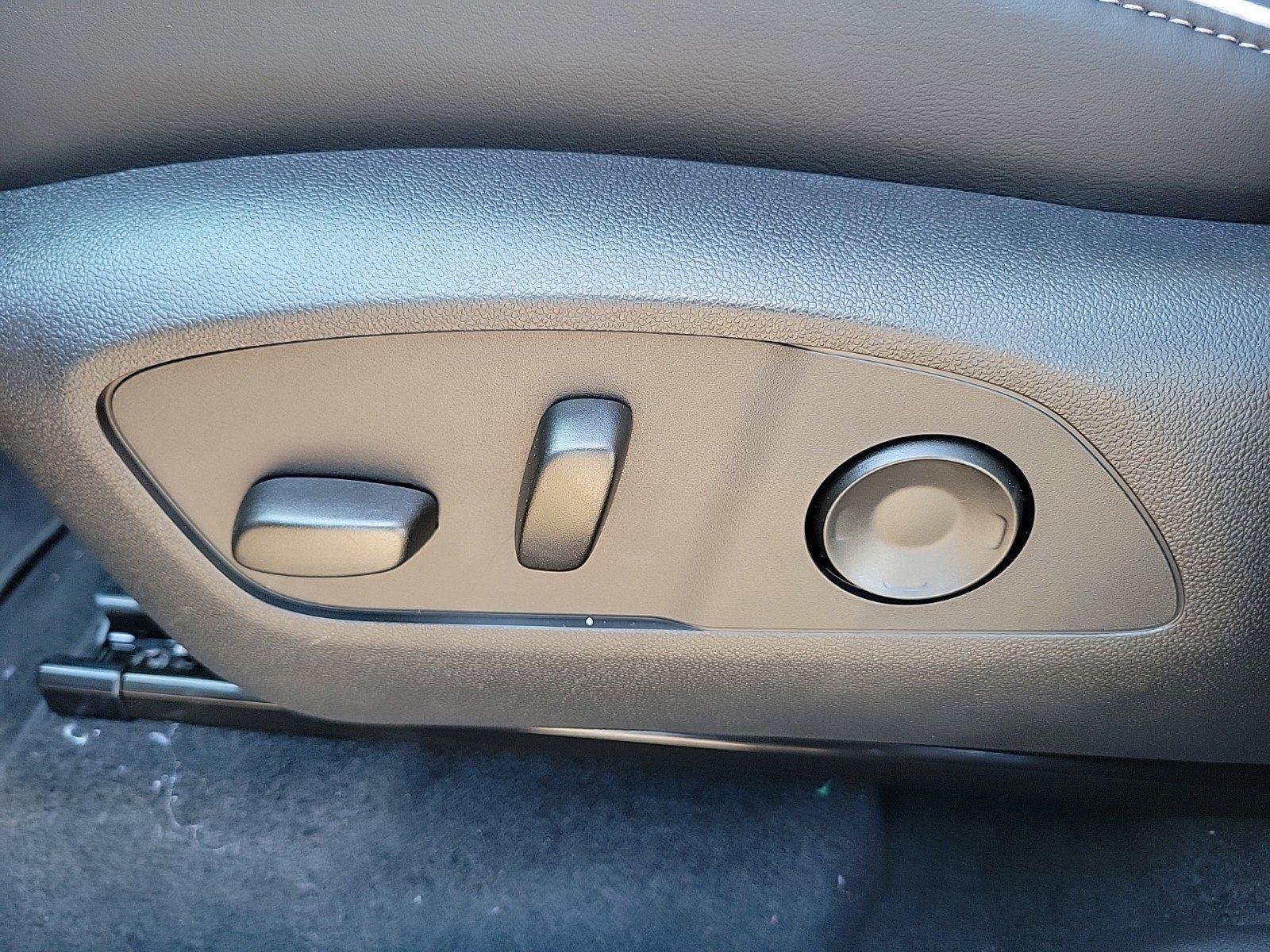 2026 Buick Enclave Preferred - Photo 17