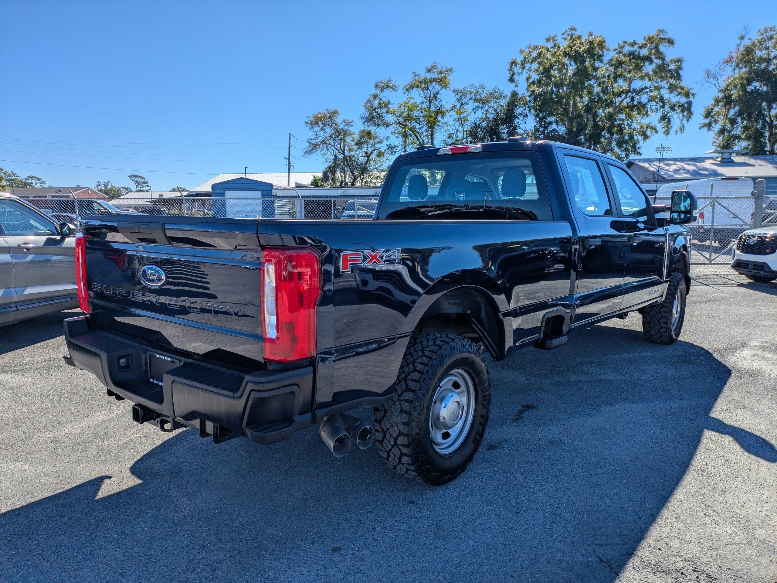 Used 2025 Antimatter Blue Metallic Ford XL image 3