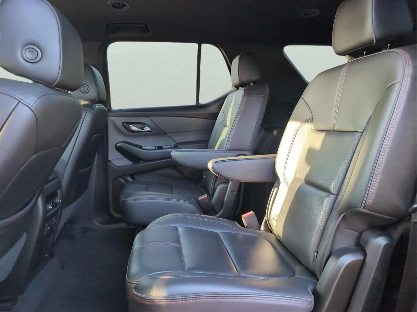 Used 2023 Sterling Gray Metallic Chevrolet RS image 32