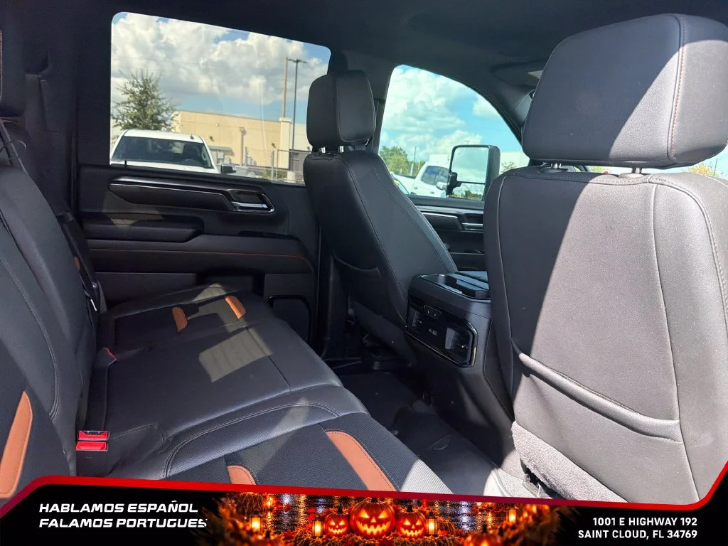 Used 2024 Onyx Black GMC AT4 image 29