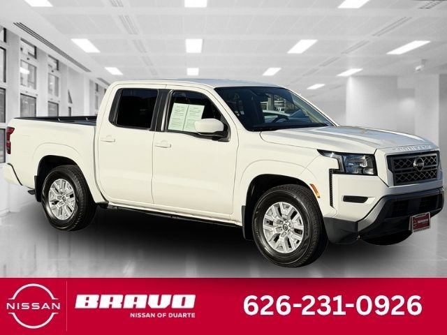 Used 2023 White Nissan SV image 1