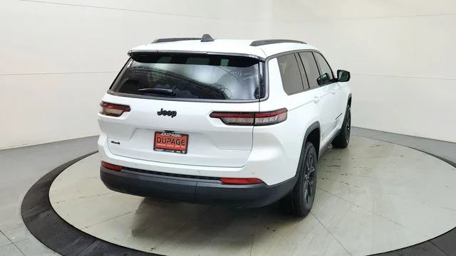 New 2026 Bright White Clear-Coat Exterior Paint Jeep Altitude image 9