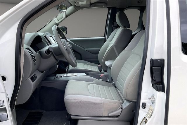 Used 2021 White Nissan S image 24