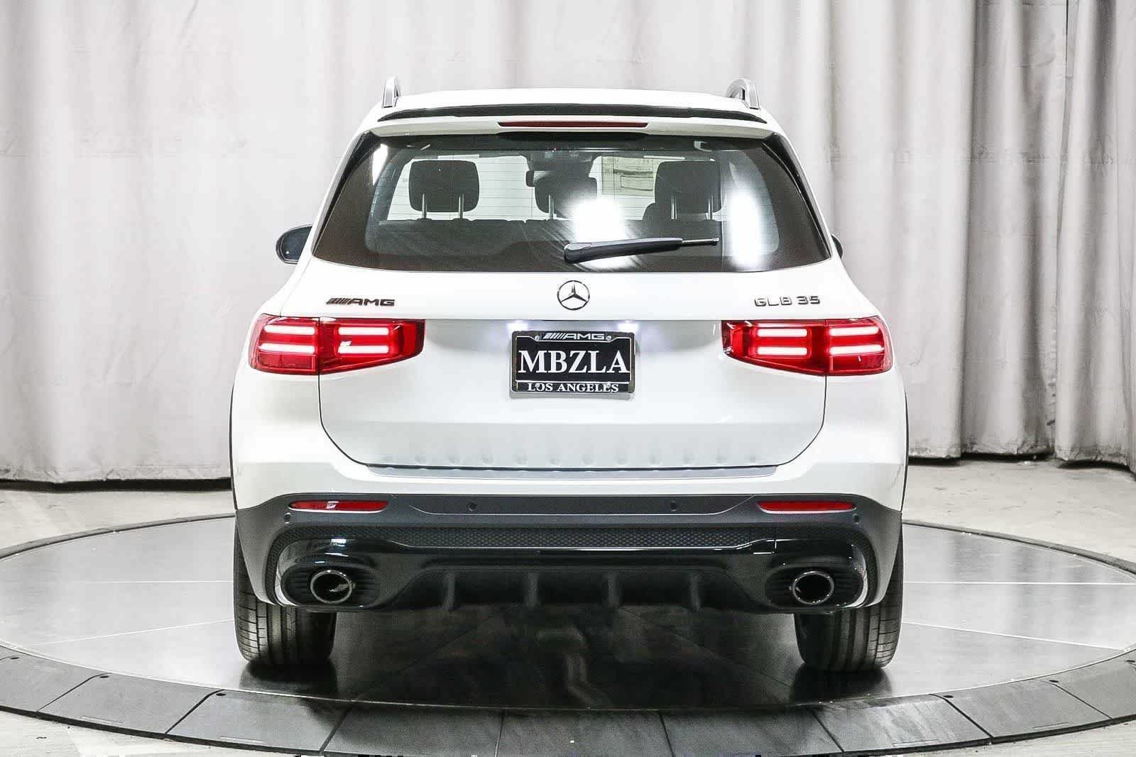 2026 Mercedes-Benz GLB AMG GLB 35 - Photo 8