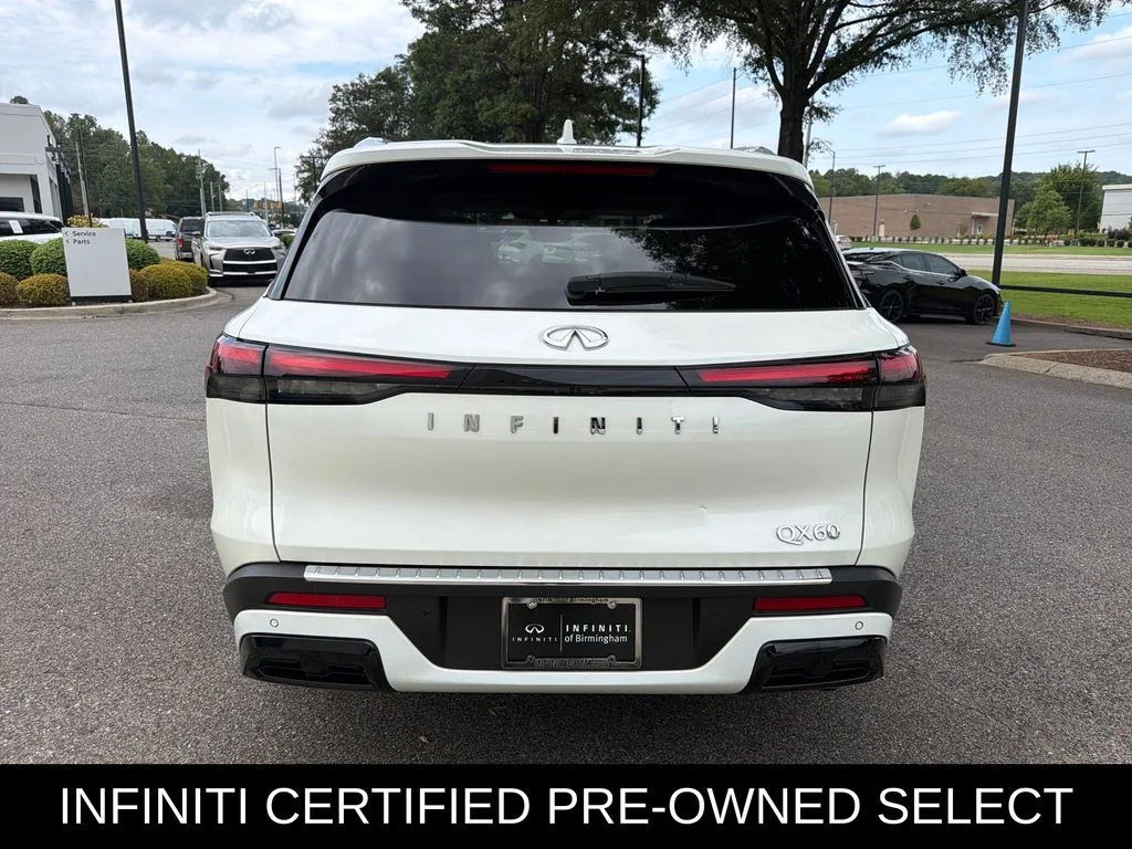 Certified Used 2023 Majestic White INFINITI LUXE image 11