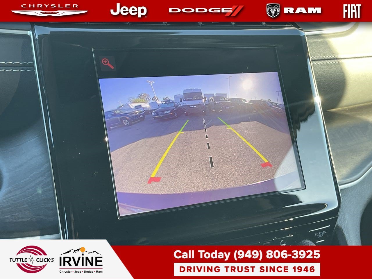 Used 2022 Diamond Black Crystal Pearlcoat Jeep Limited image 32