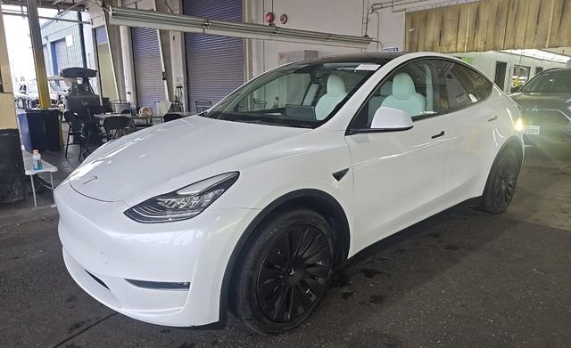 2023 Tesla Model Y Long Range Dual Motor All-Wheel Drive's photo