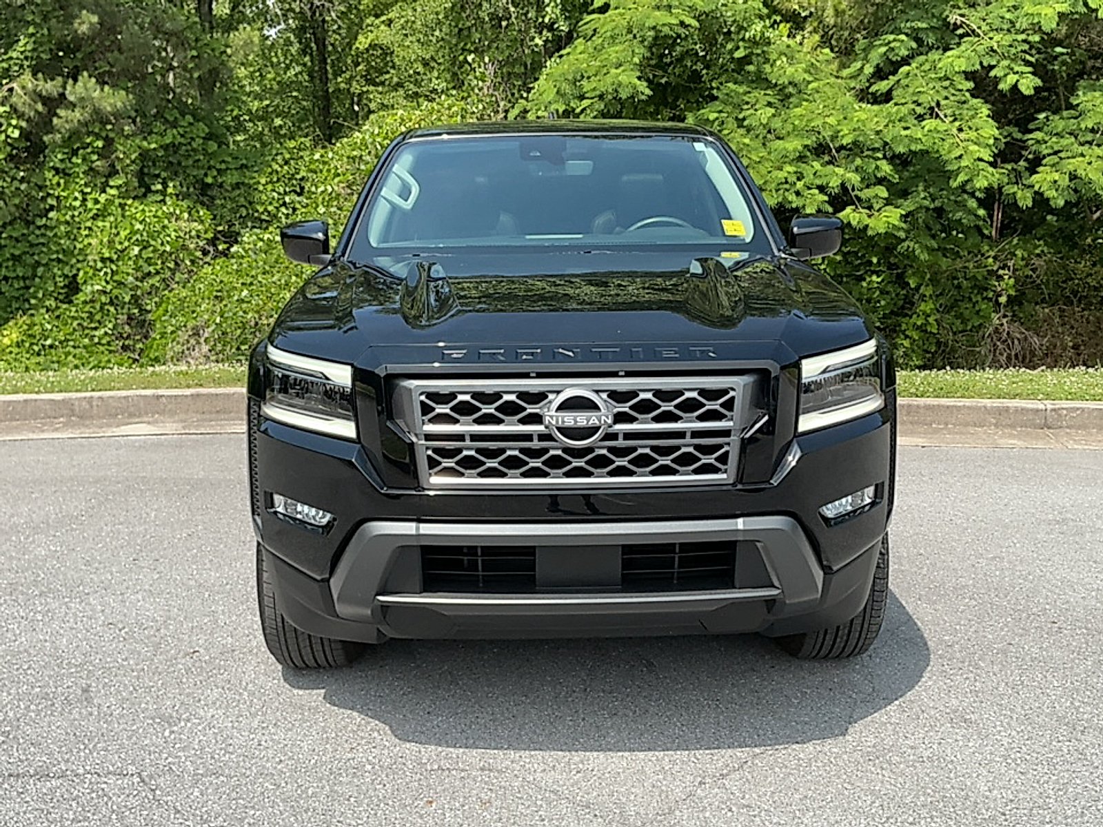 Used 2024 Super Black Nissan Crew Cab SL 4x2 image 18