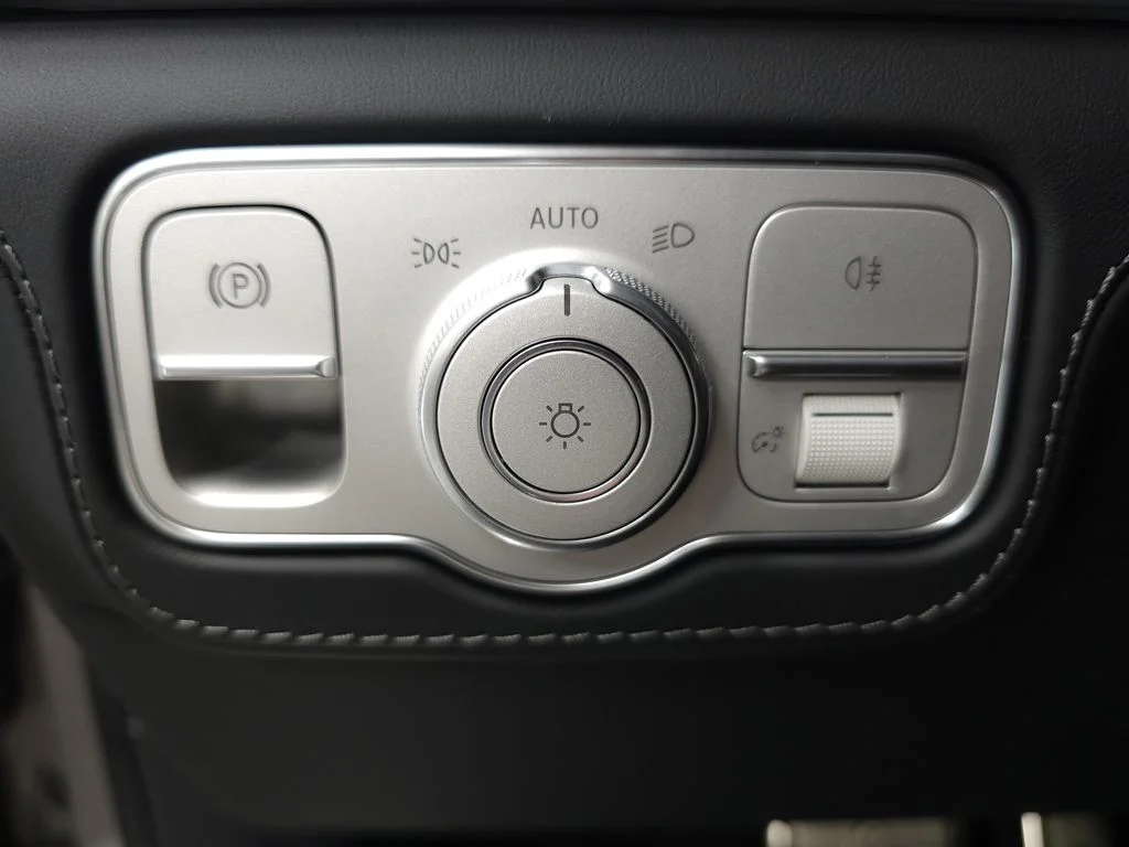 Used 2025 Black Mercedes-Benz Maybach GLS 600 image 10