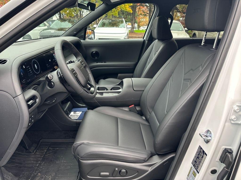 2026 Hyundai Palisade XRT Pro - Photo 14