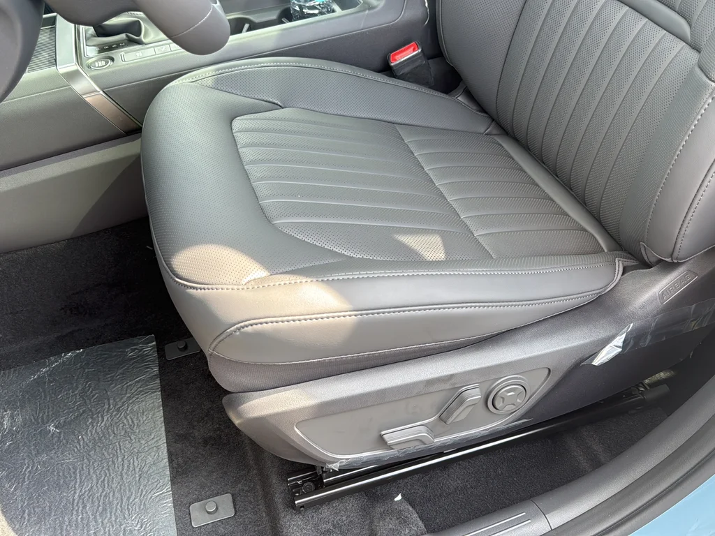 New 2027 Frost Blue Kia X-Line SX image 31