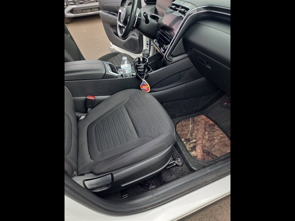 Used 2023 White Hyundai SEL Premium image 18