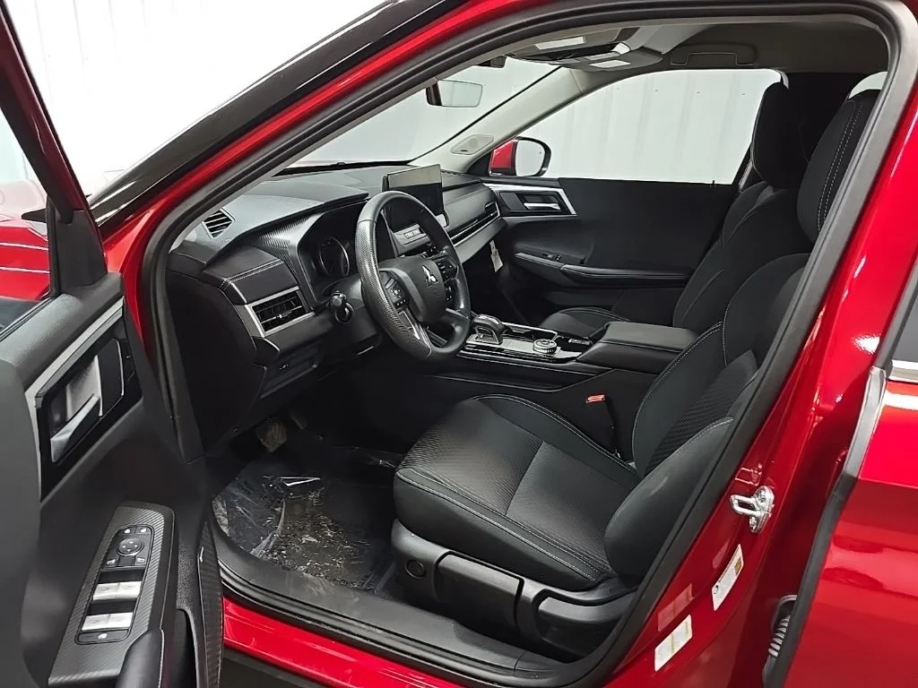 Used 2025 Red Diamond Mitsubishi ES image 34