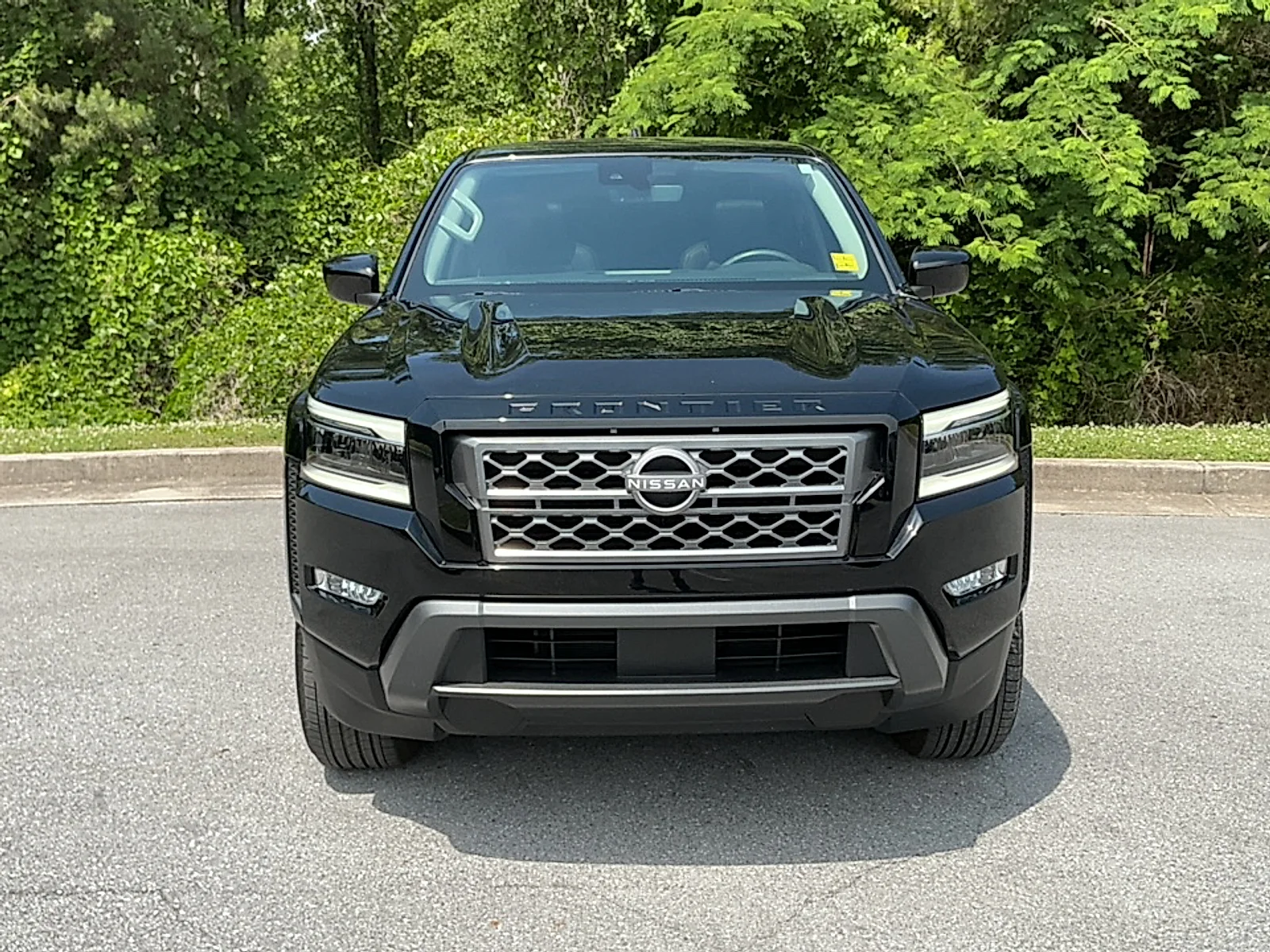 Used 2024 Super Black Nissan Crew Cab SL 4x2 image 18