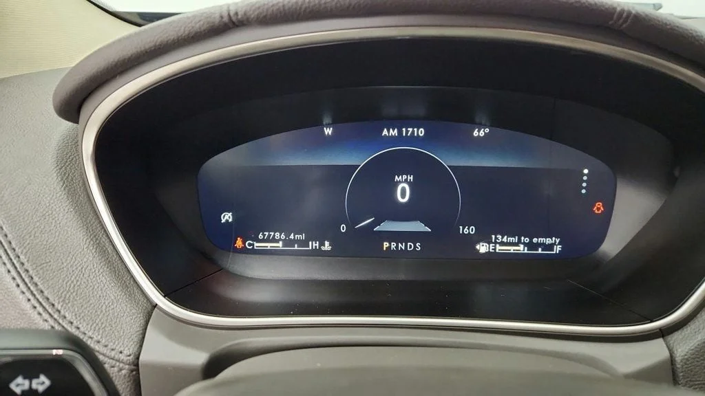 Used 2019 Infinite Black Metallic Lincoln Reserve AWD w/ Tech Package & Driver Assistance image 15