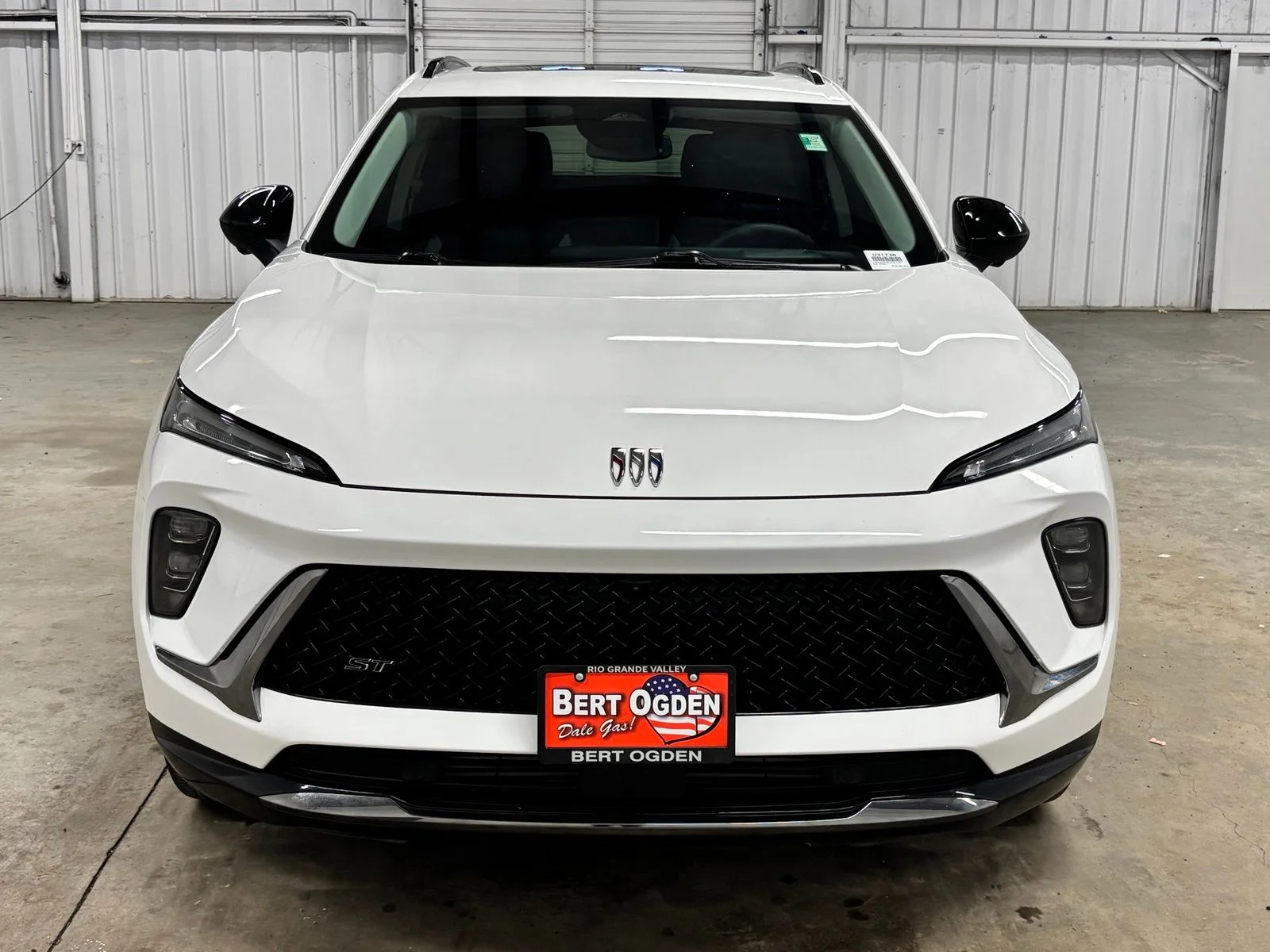 Used 2025 White Buick Sport Touring image 2