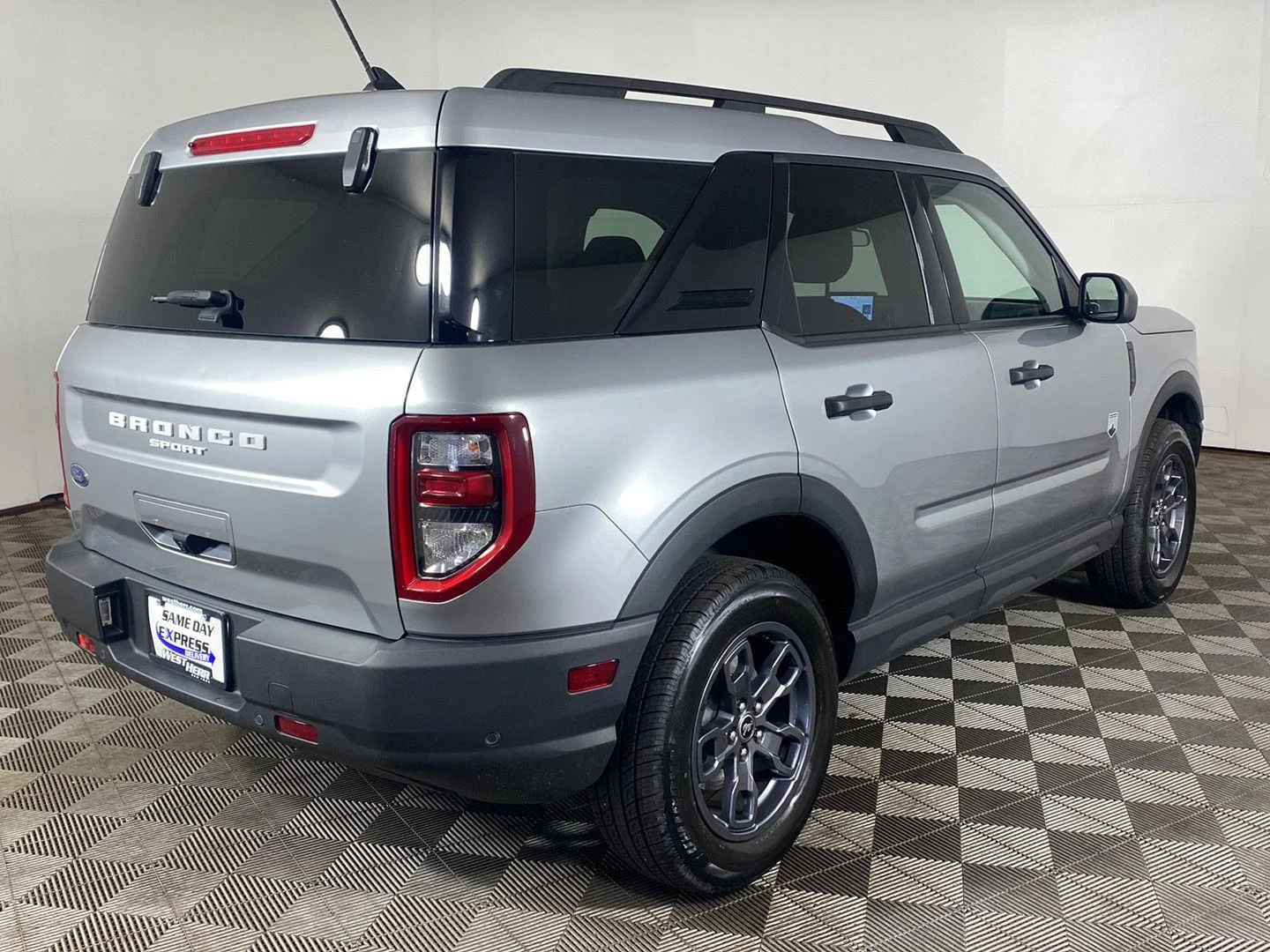 Used 2022 Iconic Silver Ford Big Bend image 24